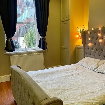 Апартаменты Great House In Centre With All Amenities